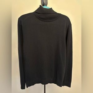 NII (New Inspiration Icon) Black Turtleneck
